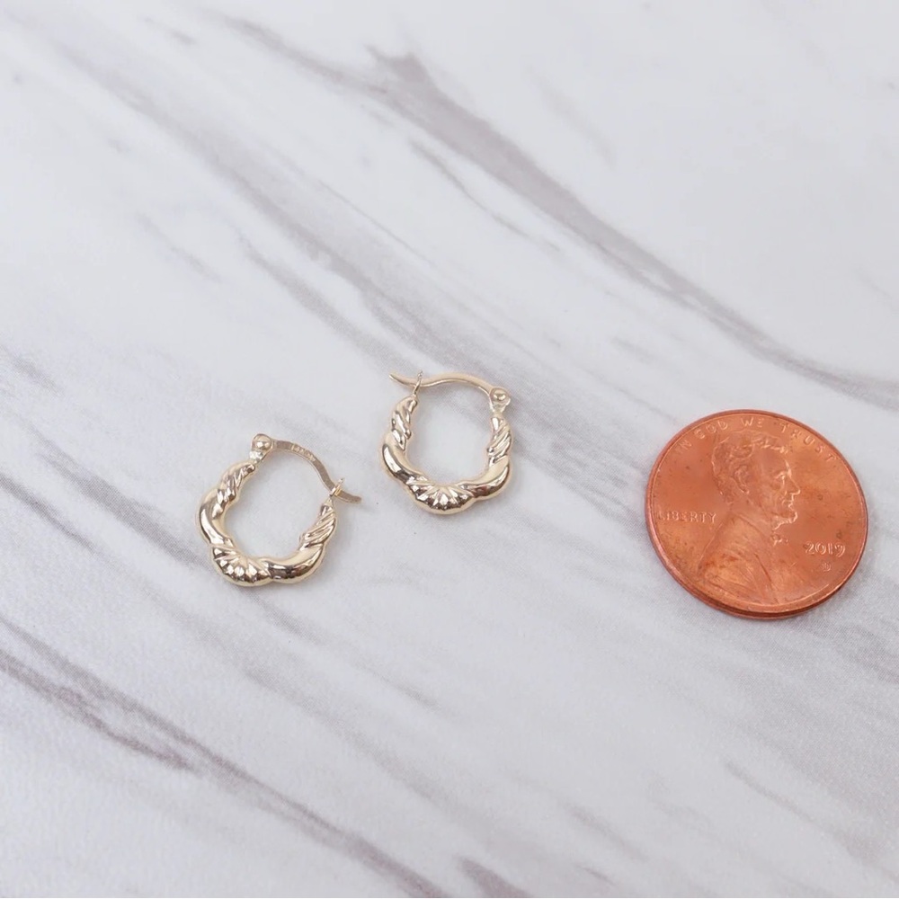 SHOPDELAGOLD • 14k Solid Gold Fancy Twist Huggies Earrings - Picture 2 of 2